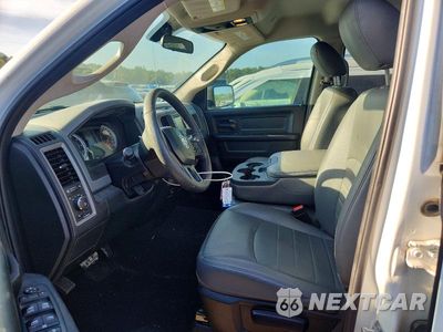 Zdjęcie 7 z 13 samochodu: 2017 RAM 1500 ST VIN:1C6RR6FTXHS791291 - miniatura