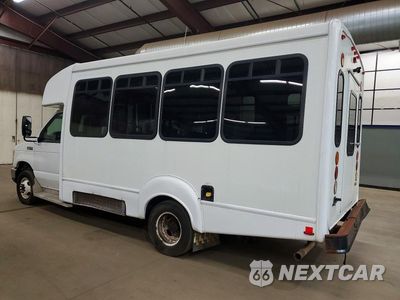 Drugie zdjęcie samochodu z przodu: 2013 FORD E-350 SHUTTLE BUS VIN:1FDEE3FS7FDA05078 - miniatura