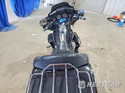Zdjęcie 6 z 9 samochodu: 2012 HARLEY-DAVIDSON FLHTK ELECTRA GLIDE ULTRA LIMITED VIN:1HD1KEM12CB664306 - miniatura