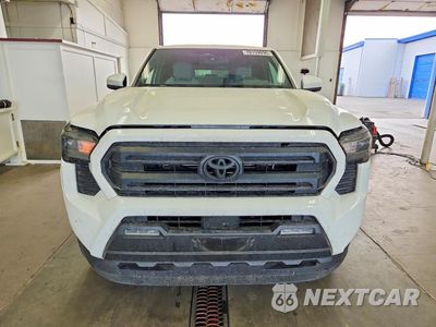 Piąte zdjęcie samochodu w środku: 2025 TOYOTA TACOMA VIN:3TMLB5JN8SM163929 - miniatura
