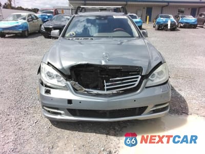 Piąte zdjęcie samochodu w środku: 2010 MERCEDES-BENZ S 400 VIN:WDDNG9FB7AA346448 - miniatura