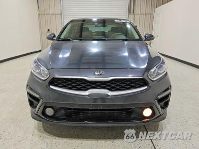 Piąte zdjęcie samochodu w środku: 2019 KIA FORTE LXS VIN:3KPF24ADXKE011806 - miniatura