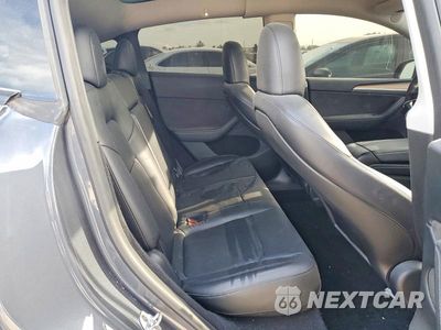 Zdjęcie 10 z 13 samochodu: 2023 TESLA MODEL Y VIN:7SAYGDEEXPA193263 - miniatura