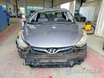 Piąte zdjęcie samochodu w środku: 2013 HYUNDAI ELANTRA GLS VIN:KMHDH4AE6DU494015 - miniatura