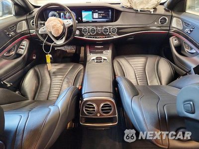 Zdjęcie 8 z 12 samochodu: 2019 MERCEDES-BENZ S 560 4MATIC VIN:WDDUG8GB3KA452322 - miniatura