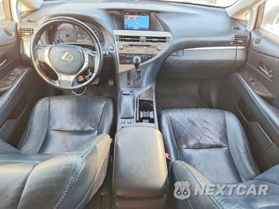 Zdjęcie 8 z 13 samochodu: 2013 LEXUS RX 450H VIN:JTJZB1BA3D2412143 - miniatura