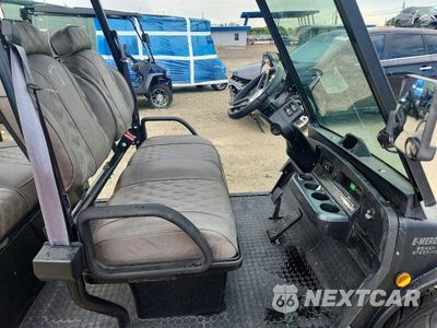 Piąte zdjęcie samochodu w środku: 2023 TOMBERLIN E-MERGE GOLF CART VIN:5FCDD13D2P2005344 - miniatura