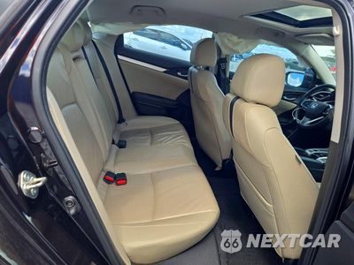 Zdjęcie 10 z 13 samochodu: 2016 HONDA CIVIC TOURING VIN:2HGFC1F97GH631655 - miniatura