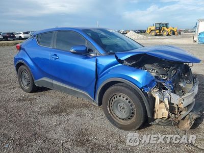 Czwarte zdjęcie samochodu z boku: 2019 TOYOTA C-HR LE VIN:NMTKHMBX9KR101118 - miniatura