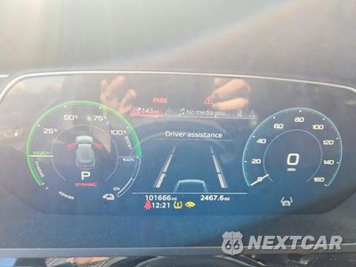 Zdjęcie 9 z 13 samochodu: 2022 AUDI E-TRON PREMIUM VIN:WA1AAAGE1NB033717 - miniatura