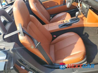 Zdjęcie 10 z 12 samochodu: 2007 MAZDA MX-5 MIATA VIN:JM1NC26F670137233 - miniatura