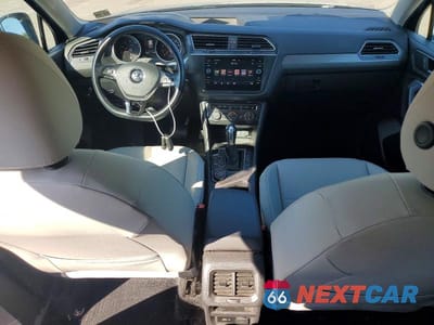 Zdjęcie 8 z 13 samochodu: 2019 VOLKSWAGEN TIGUAN SE VIN:3VV2B7AX4KM167826 - miniatura