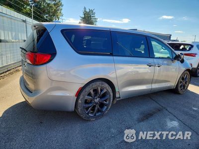 Trzecie zdjęcie samochodu z tyłu: 2019 CHRYSLER PACIFICA TOURING PLUS VIN:2C4RC1FG1KR681402 - miniatura