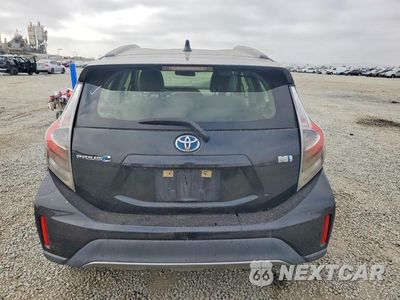 Zdjęcie 6 z 12 samochodu: 2018 TOYOTA PRIUS C THREE VIN:JTDKDTB34J1605141 - miniatura