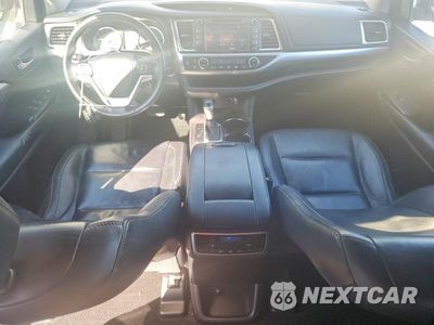 Zdjęcie 8 z 13 samochodu: 2014 TOYOTA HIGHLANDER XLE VIN:5TDKKRFH2ES004558 - miniatura