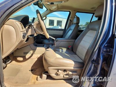 Zdjęcie 7 z 13 samochodu: 2004 FORD EXPLORER EDDIE BAUER VIN:1FMDU64K54UA95654 - miniatura