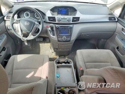 Zdjęcie 8 z 14 samochodu: 2015 HONDA ODYSSEY EX VIN:5FNRL5H41FB061046 - miniatura