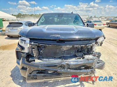 Piąte zdjęcie samochodu w środku: 2025 CHEVROLET SILVERADO K1500 RST VIN:2GCUKEED5S1130223 - miniatura