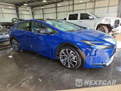 Czwarte zdjęcie samochodu z boku: 2024 TOYOTA PRIUS PRIME XSE PREMIUM VIN:JTDACACU7R3034125 - miniatura