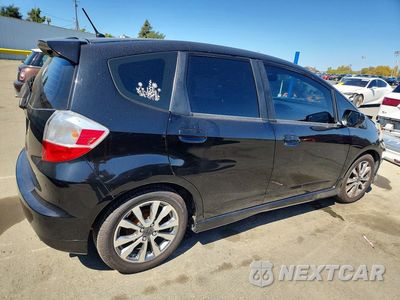 Trzecie zdjęcie samochodu z tyłu: 2012 HONDA FIT SPORT VIN:JHMGE8H55CC012080 - miniatura