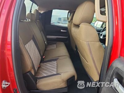 Zdjęcie 10 z 12 samochodu: 2019 TOYOTA TUNDRA SR5 VIN:5TFUW5F16KX784501 - miniatura
