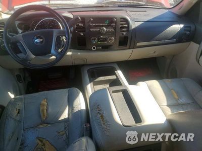 Zdjęcie 8 z 12 samochodu: 2007 CHEVROLET SILVERADO C1500 CREW CAB VIN:2GCEC13J371617110 - miniatura