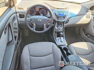 Zdjęcie 8 z 12 samochodu: 2013 HYUNDAI ELANTRA GLS VIN:KMHDH4AE3DU678201 - miniatura