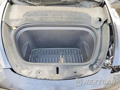 Zdjęcie 11 z 13 samochodu: 2024 TESLA MODEL Y VIN:7SAYGDEE5RA242520 - miniatura