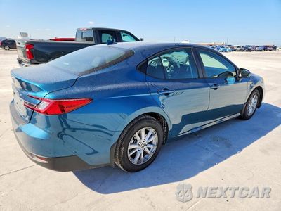 Trzecie zdjęcie samochodu z tyłu: 2026 TOYOTA CAMRY LE VIN:4T1DAACK5TU902525 - miniatura
