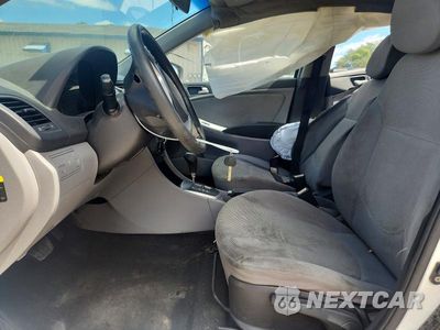 Zdjęcie 7 z 12 samochodu: 2012 HYUNDAI ACCENT GS VIN:KMHCT5AE4CU012933 - miniatura