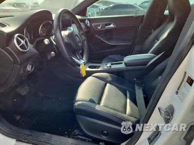 Zdjęcie 7 z 12 samochodu: 2018 MERCEDES-BENZ CLA 250 VIN:WDDSJ4EB1JN637772 - miniatura