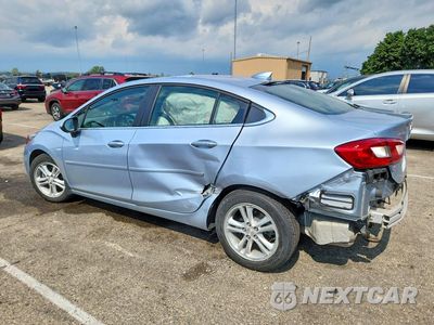 Drugie zdjęcie samochodu z przodu: 2018 CHEVROLET CRUZE LT VIN:1G1BE5SM7J7231096 - miniatura
