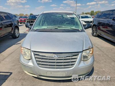 Piąte zdjęcie samochodu w środku: 2005 CHRYSLER TOWN & COUNTRY LX VIN:2C4GP44R85R518610 - miniatura