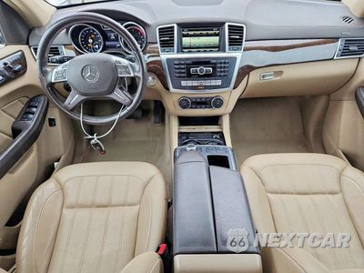 Zdjęcie 8 z 13 samochodu: 2015 MERCEDES-BENZ GL 350 BLUETEC VIN:4JGDF2EE9FA561988 - miniatura