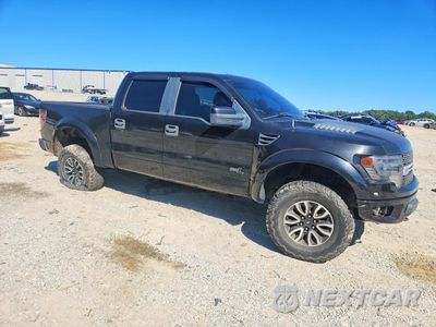 Czwarte zdjęcie samochodu z boku: 2013 FORD F150 SVT RAPTOR VIN:1FTFW1R62DFC33824 - miniatura