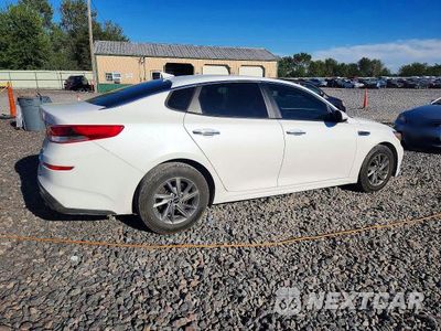 Trzecie zdjęcie samochodu z tyłu: 2019 KIA OPTIMA LX VIN:5XXGT4L35KG368677 - miniatura