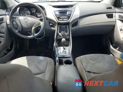 Zdjęcie 8 z 12 samochodu: 2013 HYUNDAI ELANTRA GLS VIN:5NPDH4AE4DH260860 - miniatura