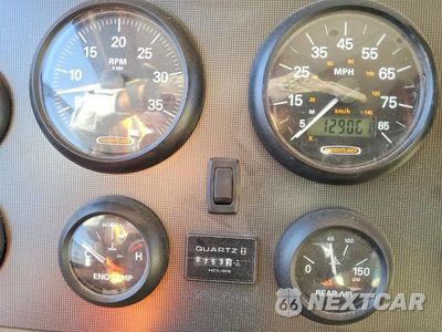Zdjęcie 8 z 10 samochodu: 2005 FREIGHTLINER XC CHASSIS RV VIN:4UZAAHDCX5CU36070 - miniatura