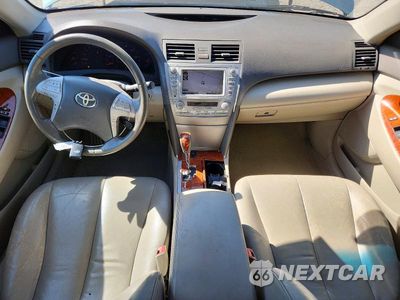 Zdjęcie 8 z 13 samochodu: 2011 TOYOTA CAMRY XLE VIN:4T1BF3EKXBU650562 - miniatura