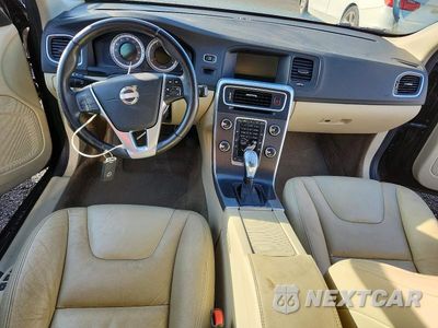 Zdjęcie 8 z 13 samochodu: 2013 VOLVO S60 T5 VIN:YV1612FHXD2210254 - miniatura