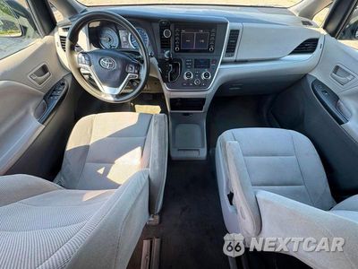 Zdjęcie 9 z 10 samochodu: 2020 TOYOTA SIENNA L VIN:5TDZZ3DCXLS083327 - miniatura