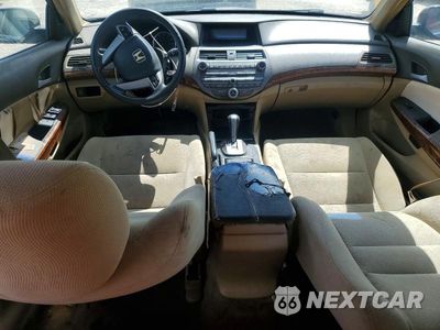 Zdjęcie 8 z 12 samochodu: 2008 HONDA ACCORD EX VIN:1HGCP26738A130550 - miniatura