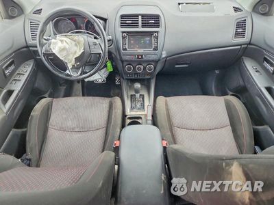 Zdjęcie 8 z 12 samochodu: 2018 MITSUBISHI OUTLANDER SPORT ES VIN:JA4AR3AU7JU004838 - miniatura