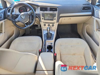 Zdjęcie 8 z 12 samochodu: 2017 VOLKSWAGEN GOLF SPORTWAGEN S VIN:3VW017AU9HM511722 - miniatura