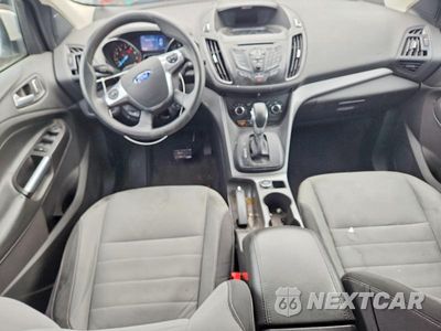 Zdjęcie 8 z 13 samochodu: 2015 FORD ESCAPE SE VIN:1FMCU9GX8FUA97762 - miniatura