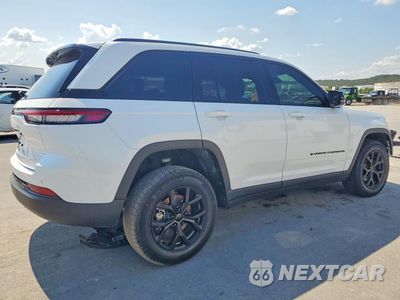 Trzecie zdjęcie samochodu z tyłu: 2025 JEEP GRAND CHEROKEE LAREDO VIN:1C4RJHAG5SC329423 - miniatura