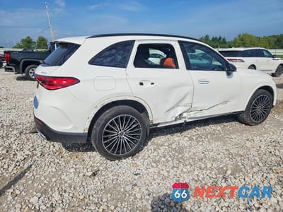 Trzecie zdjęcie samochodu z tyłu: 2025 MERCEDES-BENZ GLC 300 4MATIC VIN:W1NKM4HBXSF266340 - miniatura