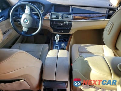 Zdjęcie 8 z 13 samochodu: 2010 BMW X5 XDRIVE30I VIN:5UXFE4C51AL276504 - miniatura