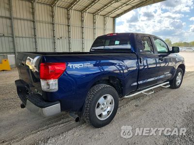 Trzecie zdjęcie samochodu z tyłu: 2013 TOYOTA TUNDRA VIN:5TFUW5F12DX286878 - miniatura