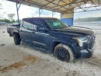 Czwarte zdjęcie samochodu z boku: 2024 TOYOTA TUNDRA SR5 VIN:5TFLA5DB1RX182783 - miniatura
